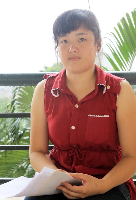 Nữ sinh mồ côi người Mông vay tiền đi thi đại học - 2 Sình Thị Công