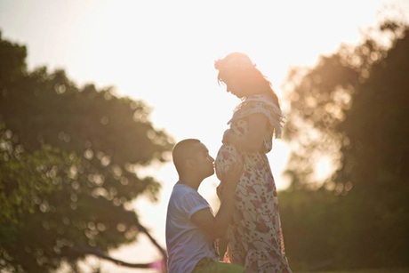 Và thế là từ ngày bố gặp mẹ con đến bây giờ, bố đã lại yêu thêm một lần nữa mất rồi.