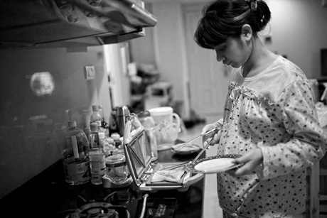 Và thế là từ ngày bố gặp mẹ con đến bây giờ, bố đã lại yêu thêm một lần nữa mất rồi.