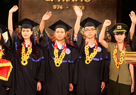 Tuyên dương 132 Thủ khoa xuất sắc của Thủ đô - 4 Những gương mặt ưu tú của Thủ đô Hà Nội