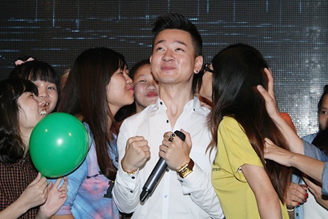 Các fan dành nhiều tình cảm cho chàng hot boy mắt híp