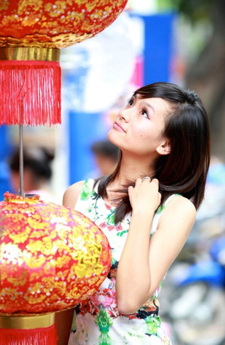 Ngày nghỉ lễ các bạn trẻ thực hiện những bộ ảnh trẻ trung, năng động, gợi nhớ tuổi thơ