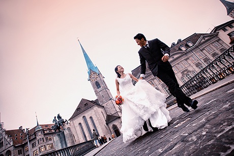 Những người bạn đồng hành cùng vợ chồng Vy - Vũ