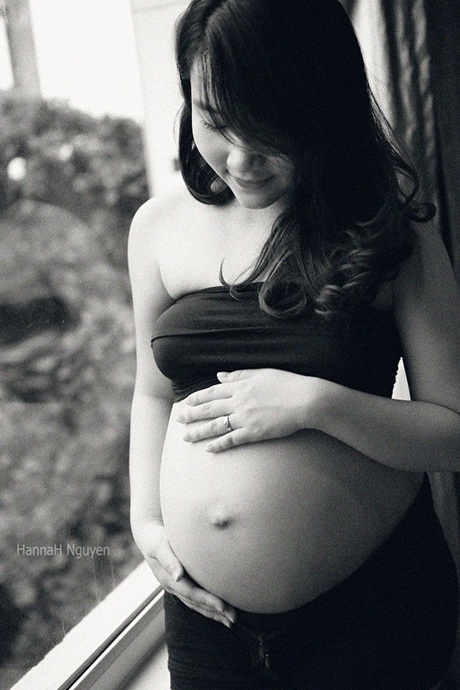 Bộ ảnh hạnh phúc đón con đầu lòng của cặp dancer nổi tiếng Hà thành - 2 Quỳnh Trang cho biết cô rất hồi hộp chờ đón con chào đời