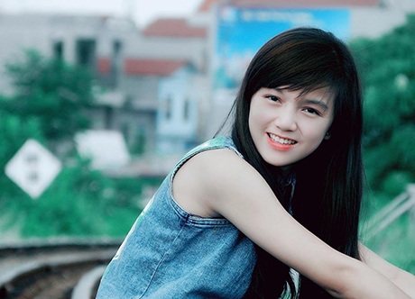 Nữ sinh Bắc Giang khiến dân mạng xao xuyến vì hát hay, xinh xắn - 7 M.C