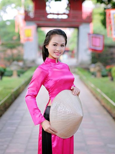 Top 20 Hoa khôi sinh viên ĐH Luật khoe dáng với áo dài - 12 Phạm Thị Hà Thu, SBD 054