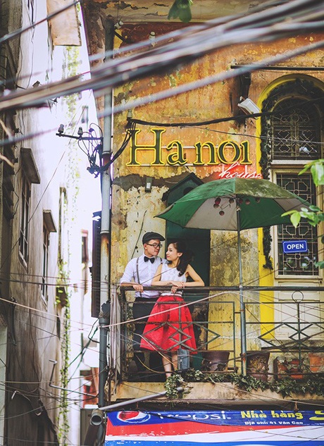 Bộ ảnh cưới đậm chất Hà Nội của cặp đôi VTV - 7 Hà Nội quán