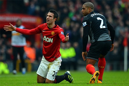 10 lần trọng tài Howard Webb chống lại MU - 10 10 lần trọng tài Howard Webb chống lại Man Utd