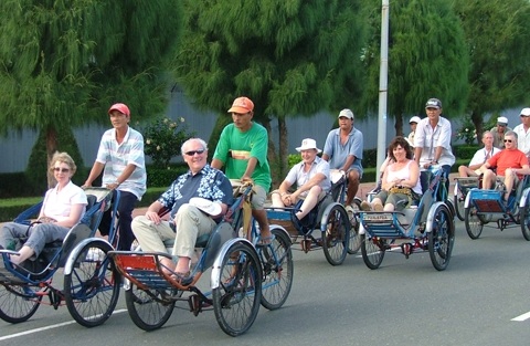 Du lịch Việt Nam: Bỏ phí hàng trăm triệu USD vì “tham lợi nhỏ” - 2 Việt Nam đang bỏ lỡ nhiều cơ hội thu hút du khách do trở ngại về thị thực