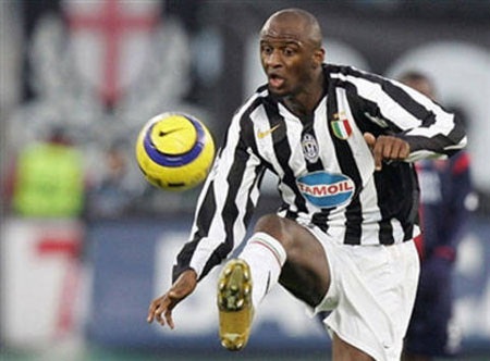 Những khoảnh khắc đáng nhớ trong sự nghiệp của Patrick Vieira - 8 Những khoảnh khắc đáng nhớ trong sự nghiệp của Patrick Vieira - 8