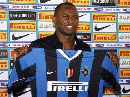 Những khoảnh khắc đáng nhớ trong sự nghiệp của Patrick Vieira - 9 Những khoảnh khắc đáng nhớ trong sự nghiệp của Patrick Vieira - 9
