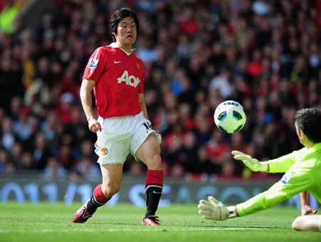 CLB Trung Quốc đưa lương “khủng” để chiêu mộ Park Ji Sung - 1 CLB Trung Quốc đưa lương “khủng” để chiêu mộ Park Ji Sung - 1