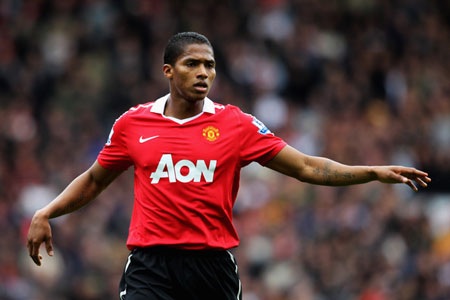 Valencia "không ngán" cạnh tranh với Ashley Young - 1 Valencia "không ngán" cạnh tranh với Ashley Young - 1