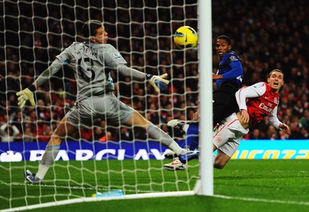 Nhìn lại những khoảnh khắc khó quên ở vòng 22 Premier League - 1 Nhìn lại những khoảnh khắc khó quên ở vòng 22 Premier League - 1