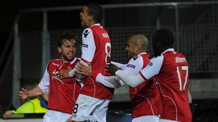 Tứ kết lượt đi Europa League: Bilbao, Atletico noi gương Real