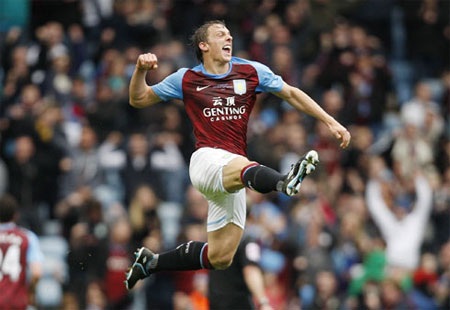 Những khoảnh khắc ấn tượng của vòng 28 Premier League