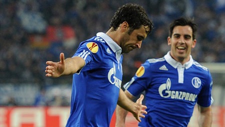 Tứ kết lượt đi Europa League: Bilbao, Atletico noi gương Real