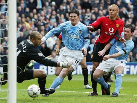Những trận derby thành Manchester đáng nhớ nhất trong lịch sử - 9 Những trận derby thành Manchester đáng nhớ nhất trong lịch sử - 9