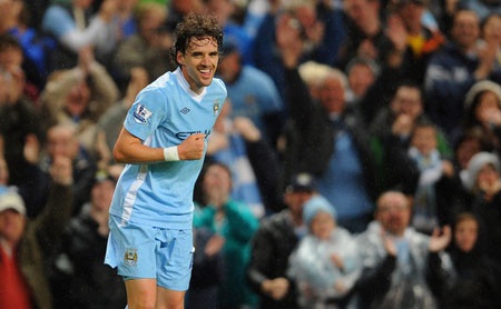Sau MU, đến lượt Man City tống cổ Owen Hargreaves - 1 Sau MU, đến lượt Man City tống cổ Owen Hargreaves