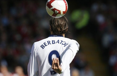 Những dấu ấn đáng nhớ của Berbatov cùng MU 4 năm qua - 2 Những dấu ấn đáng nhớ của Berbatov cùng MU 4 năm qua