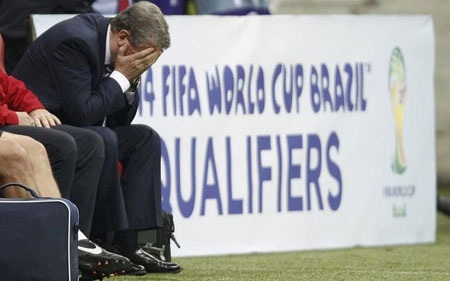 Nhìn lại trận hòa thất vọng của ĐT Anh trên đất Ba Lan - 11 Những sắc màu vui nhộn từ các fan nhiệt thành trên khán đài