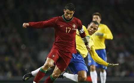 Những cột mốc đáng nhớ của C.Ronaldo trong 100 trận cho ĐTQG - 5 Những cột mốc đáng nhớ của C.Ronaldo trong 100 trận cho ĐTQG