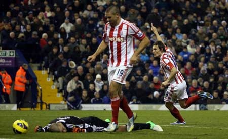 Những khoảnh khắc ấn tượng của vòng 15 Premier League - 14 Thảm bại 1-3 này đồng nghĩa với việc
