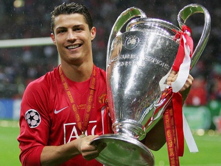 Ngày về của Cristiano Ronaldo: Để nhớ một thời ta đã yêu - 1 Ngày về của “số 7”, thần tượng lớn một thời ở Old Trafford