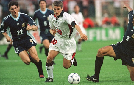 Nhìn lại sự nghiệp lẫy lừng của “lão thần đồng” Michael Owen - 4 Nhìn lại sự nghiệp lẫy lừng của “lão thần đồng” Michael Owen