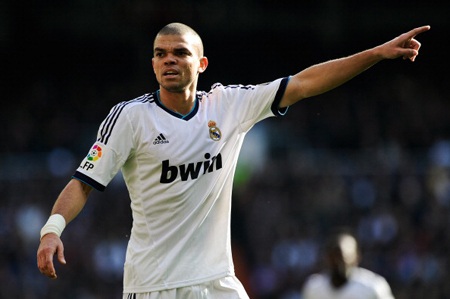 Những ngôi sao bị “đày ải” trên ghế dự bị mùa này