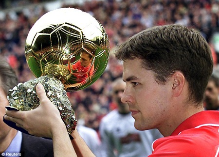 Nhìn lại sự nghiệp lẫy lừng của “lão thần đồng” Michael Owen - 8 “Sát thủ” của Liverpool 2 lần liên tiếp giành danh hiệu “vua phá lưới” ở Premier League và giúp