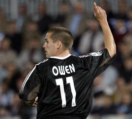 Nhìn lại sự nghiệp lẫy lừng của “lão thần đồng” Michael Owen - 9 “Sát thủ” của Liverpool 2 lần liên tiếp giành danh hiệu “vua phá lưới” ở Premier League và giúp