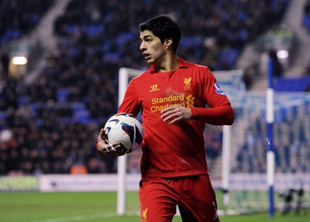 Suarez đã được nhân ba lương trong vòng chưa đầy 1 năm