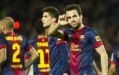Cesc Fabregas: Khi “số 9 ảo” đá như “sát thủ” thật - 2 Barca rất cần những khoảnh khắc “sát thủ” đích thực của “số 9 ảo” Fabregas trong giai đoạn này
