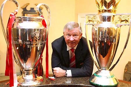 Sir Alex và MU: Đừng nói yêu thôi, hãy nói yêu mãi mãi