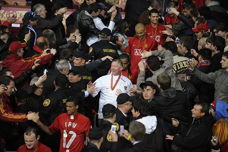 Nhìn lại sự nghiệp vĩ đại của Sir Alex tại MU (Phần 2) - 8 Nhìn lại sự nghiệp vĩ đại của Sir Alex tại MU (Phần 2)
