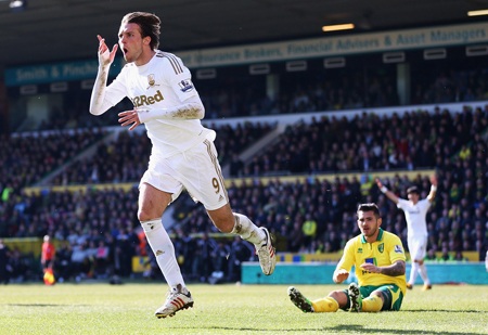 Đội hình những ngôi sao Tây Ban Nha trong lòng…Premier League - 3 Michu: Bản hợp đồng thành công nhất nước Anh mùa giải 2012-2013