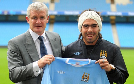 Nhìn lại 7 năm đầy thăng trầm của Tevez ở nước Anh - 7 Ngay trong mùa đầu tiên ở Old Trafford,