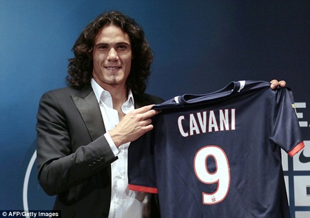 Cavani chính thức đầu quân cho PSG với giá “khủng”