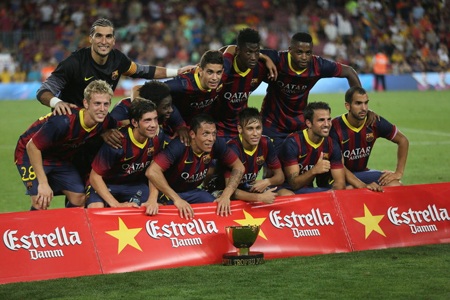 Nhìn lại màn “vùi dập” không thương tiếc của Barca trước Santos - 14 Không còn Messi trên sân song chỉ với Neymar và Fabregas, hàng công của