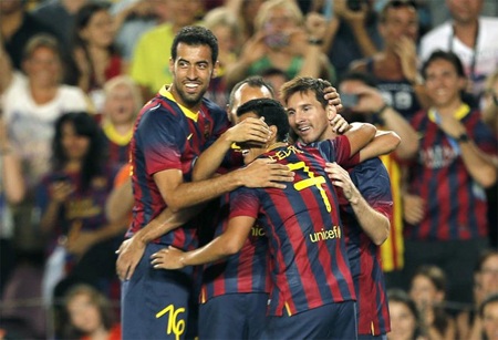 Nhìn lại màn “vùi dập” không thương tiếc của Barca trước Santos - 6 HLV Martino có trận đấu đầu tay ở Nou Camp trên cương vị “thuyền trưởng” Barcelona. Trước đó,