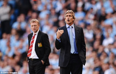 MU thua thảm Man City: Nhìn Moyes, “Quỷ đỏ” sẽ nhớ Fergie - 1 David Moyes hoàn toàn thất bại dưới tay thầy trò Pellegrini đêm qua