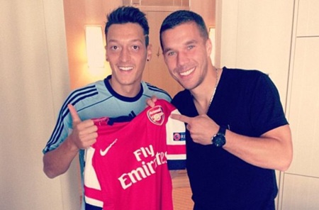 Ozil đến và mang theo niềm tin chiến thắng về Emirates