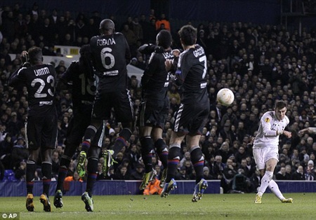 Gareth Bale: Từ “đồ bỏ” đến cầu thủ đắt nhất thế giới - 9 Gareth Bale: Từ “đồ bỏ” đến cầu thủ đắt nhất thế giới
