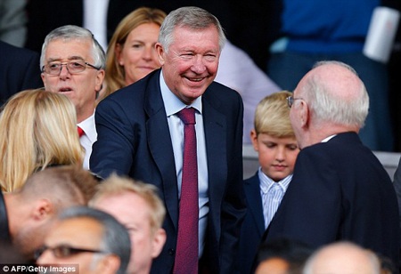 Sir Alex trở lại Old Trafford xem MU thi đấu - 1 Fergie trực tiếp đến Old Trafford theo dõi MU đụng độ Palace
