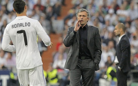 Juan Mata và những ngôi sao bị Mourinho ruồng rẫy - 5 Do vậy, đến lượt Pepe phải nối gót Casillas lên mài quần trên ghế dự bị của
