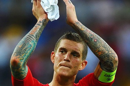Đội hình những ngôi sao lỡ hẹn với VCK World Cup 2014 - 1 VCK World Cup 2014 sẽ nhớ những “lá chắn thép” như Agger
