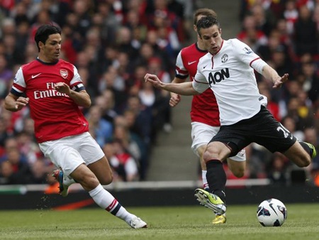 MU - Arsenal: Ở lưng chừng con dốc - 1 Tình cảnh hiện nay của MU và Arsenal đang một trời, một vực