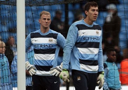 Joe Hart đã trở thành dự bị cho Pantilimon sau một chuỗi sai lầm liên tiếp
