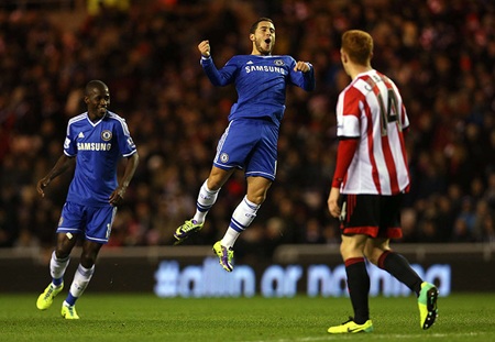 Nhìn lại những thắng lợi trái chiều của Arsenal và Chelsea